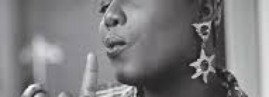 Lola Ebers bach Cover Image