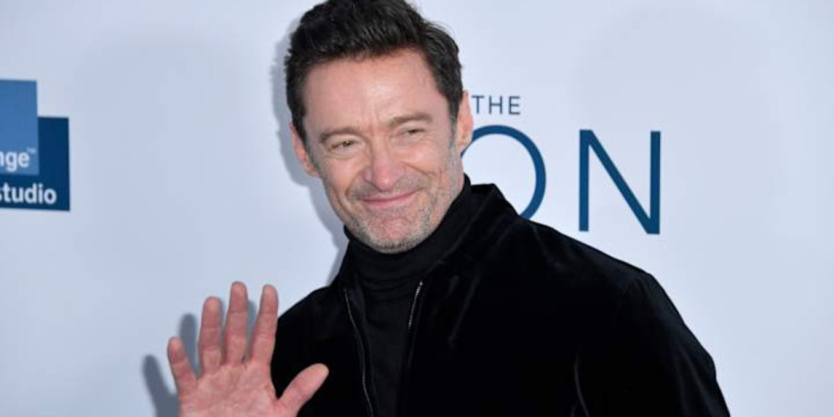 Sci-Fi Noir: Hugh Jackman in 'Reminiscence