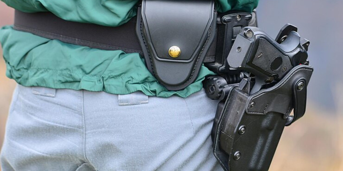 The Ultimate Guide to Choosing the Right Leg Pistol Holster and Gas Gun for Personal Defense