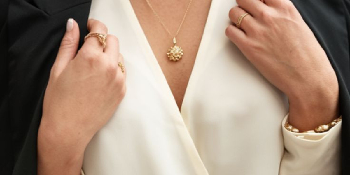 Holiday Gift Guide: Thoughtful Picks Like Fidget Rings