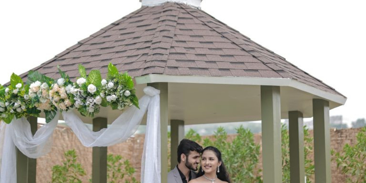 Pre Wedding Photoshoot in Pune: Capturing Memories at the Best Locations in Maharashtra