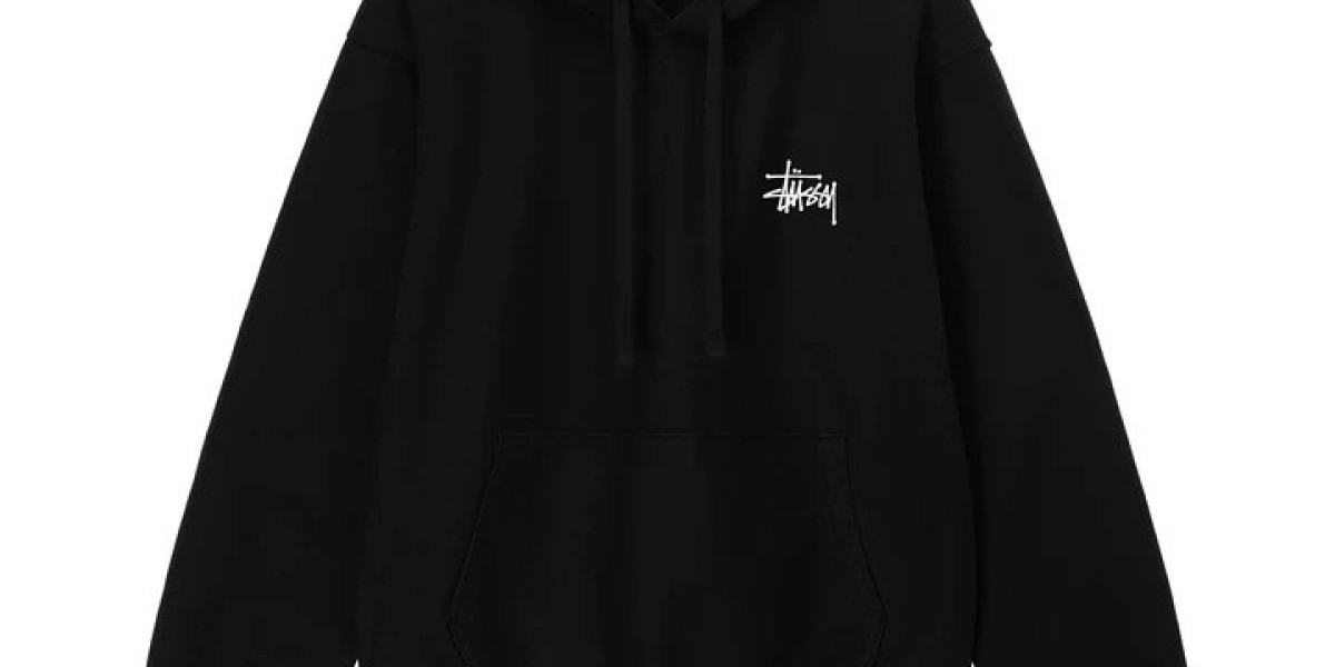 Stylish stussy clothing and hoodie guide 2025