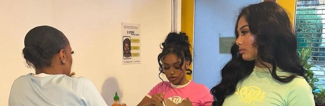 syna world tracksuit Cover Image