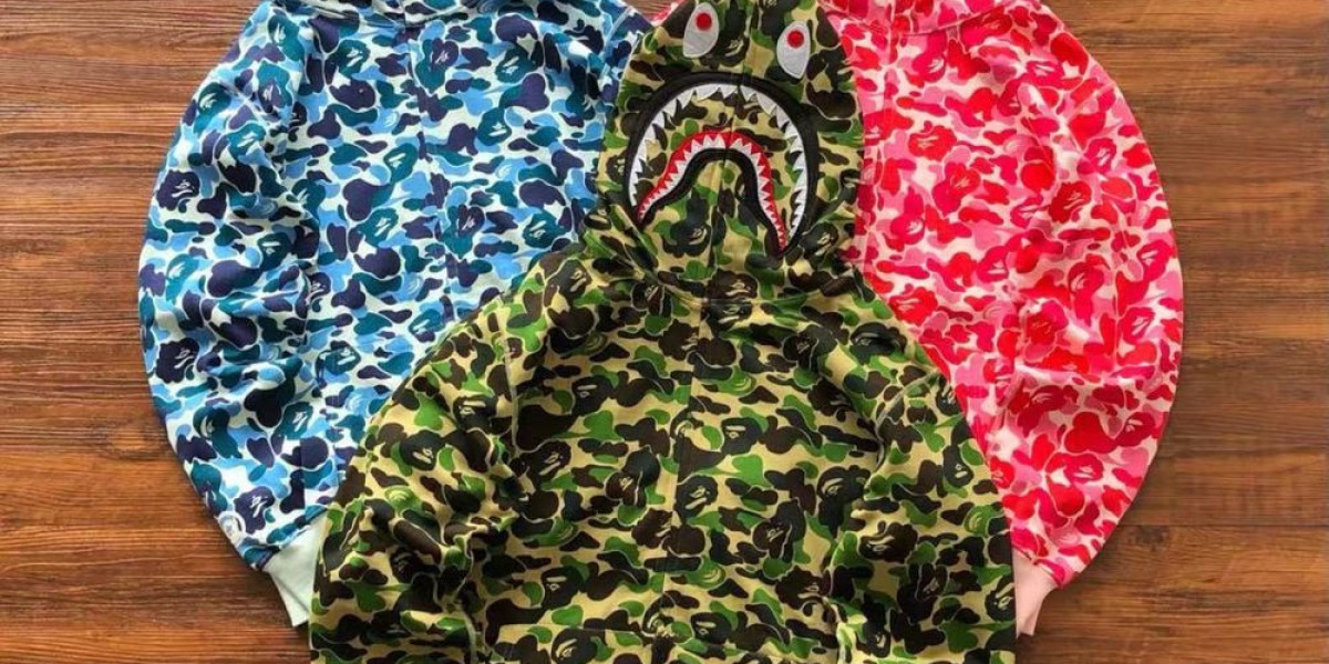 BAPE and the BAPE Bluza: Redefining Global Streetwear Culture
