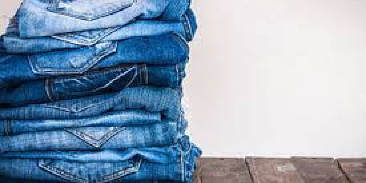 Why Fabric Quality Defines Jeans — Lessons from Artistic Milliners’ Denim Craft