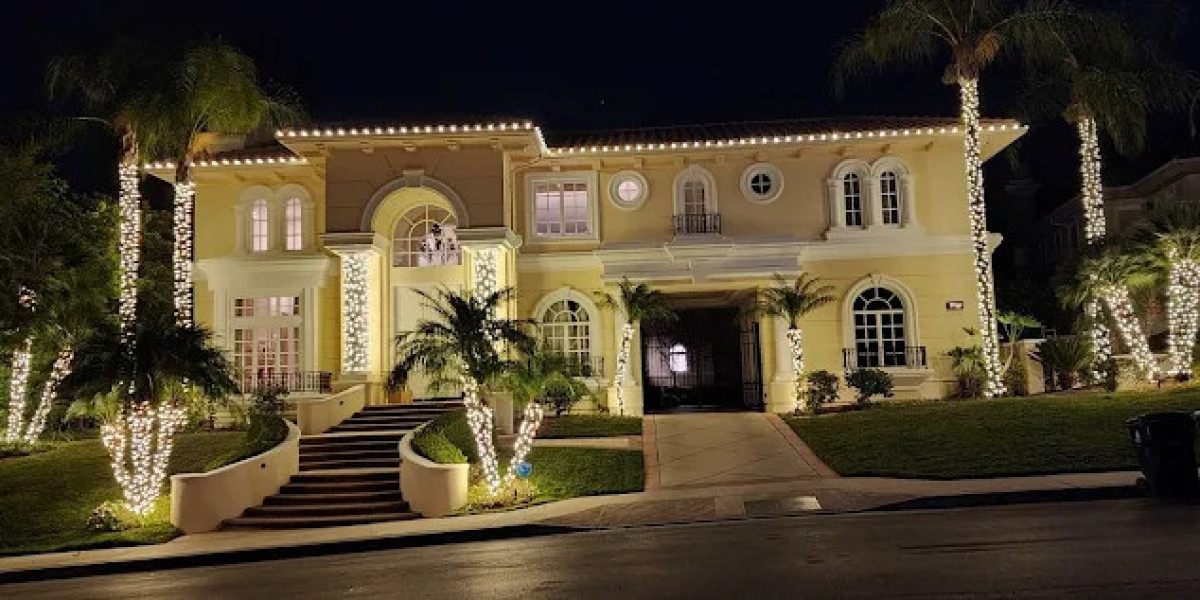 Reliable Holiday Lighting Installation in Beverly Hills