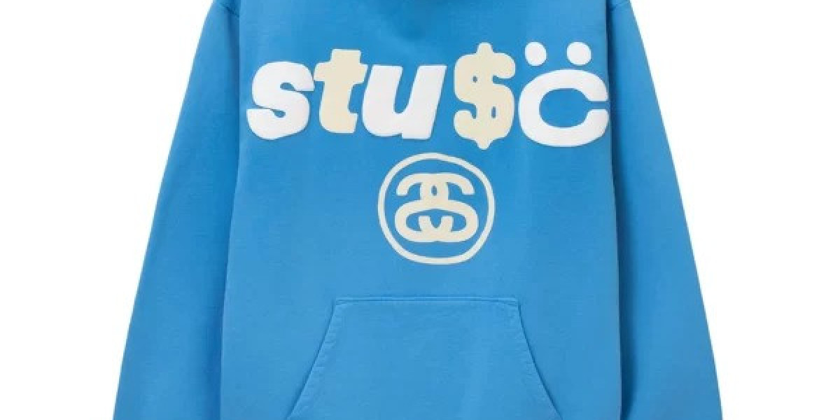 Stussy Clothing Sets and Christmas Seasonal Mood