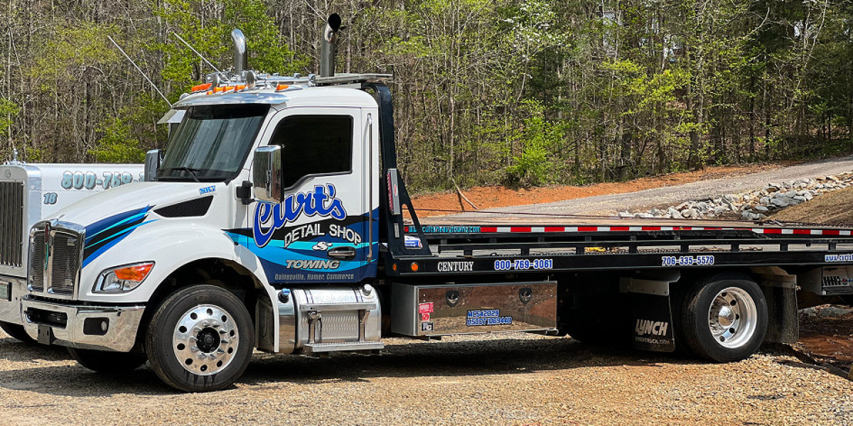 Semi Tow Truck Services – Professional Heavy-Duty Towing by Curt’s Heavy Towing