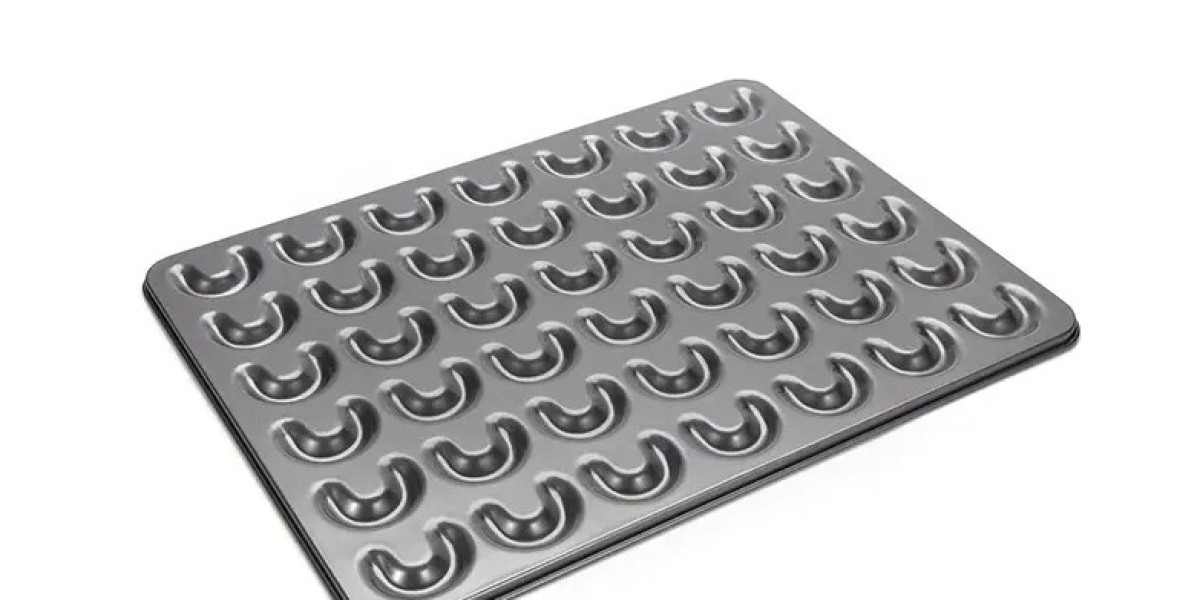 How Non Stick Cookie Sheets Support Baking Efficiency