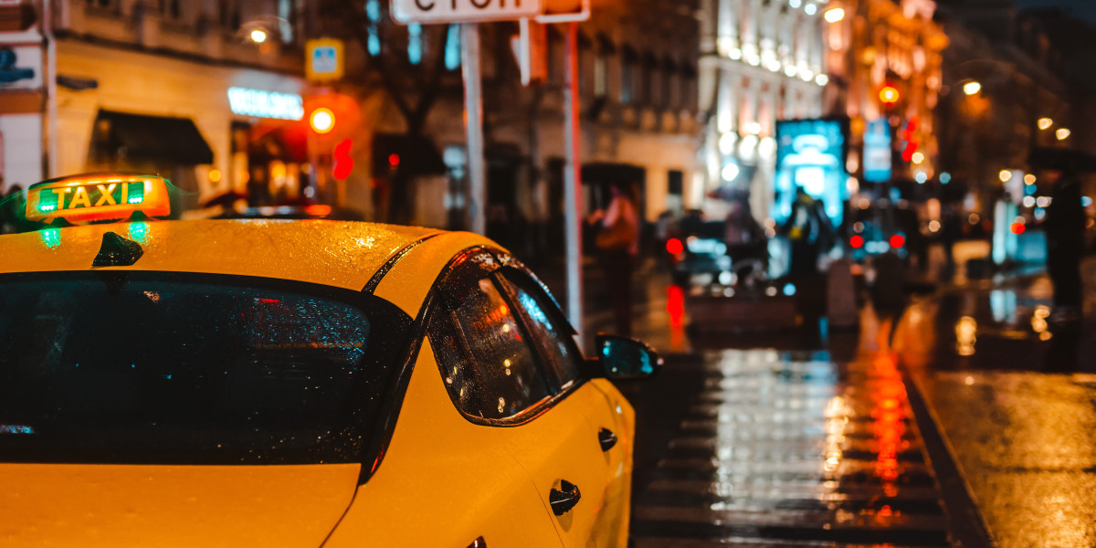 Book Pune to Mumbai Airport Drop Taxi Online