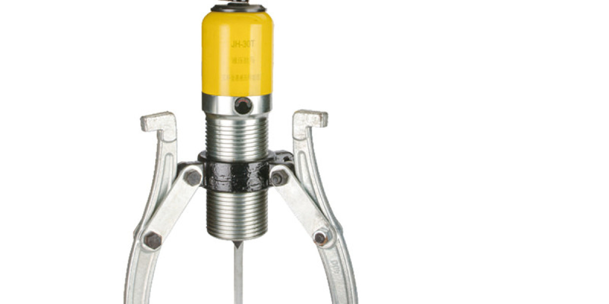 Building the Pull: The Mechanical Structure of a Hydraulic Puller