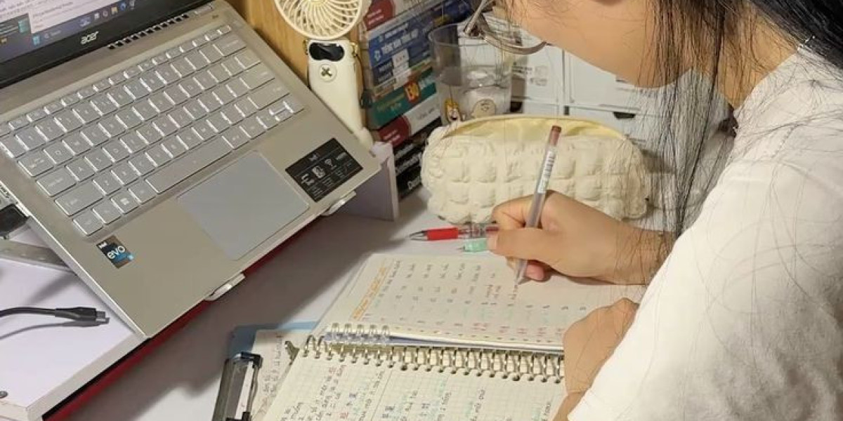 7. Study Skills (Adaptation): "From Lecture Hall to Laptop: What core study habits need to be unlearned or re-engin