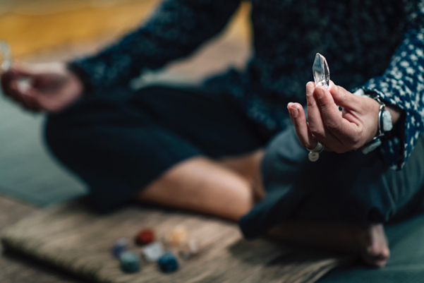 How to Meditate with Crystals: A Guide | East Ocean