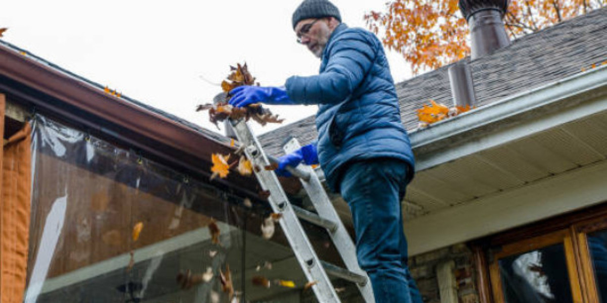 Gutter Cleaning in Melbourne: Keep Your Home Safe and Dry