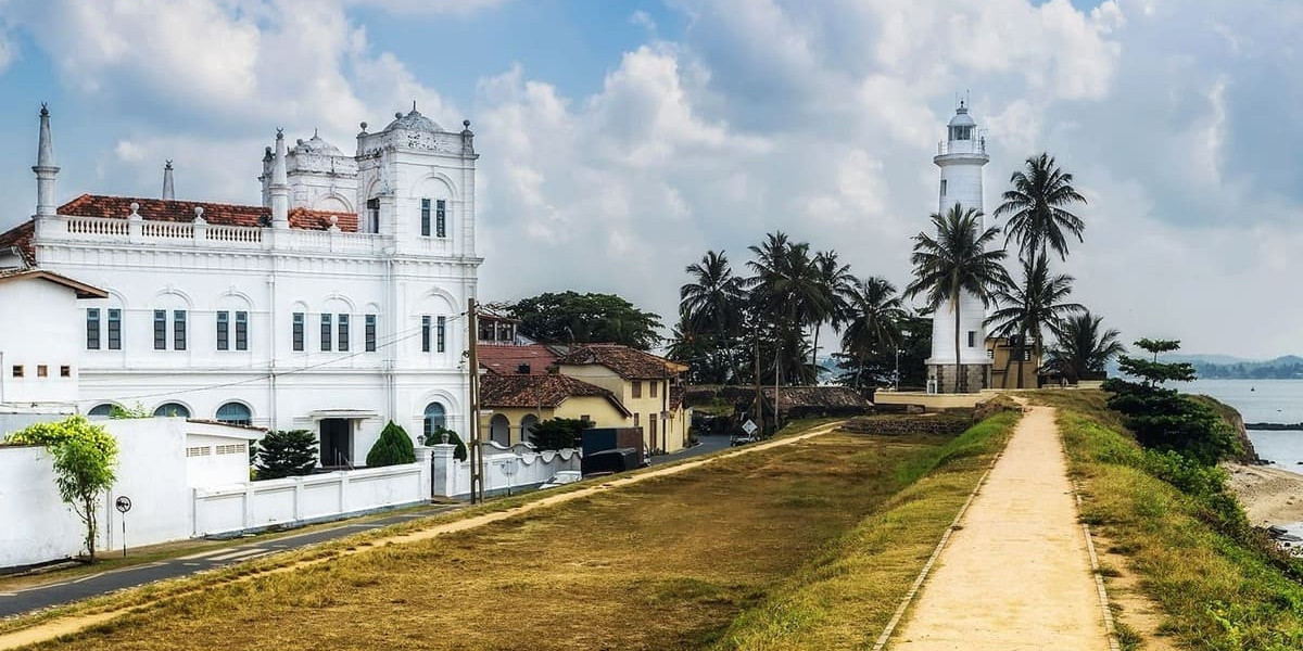 Sri Lanka and Maldives Holiday Packages: A Perfect Blend of Culture, Nature, and Relaxation