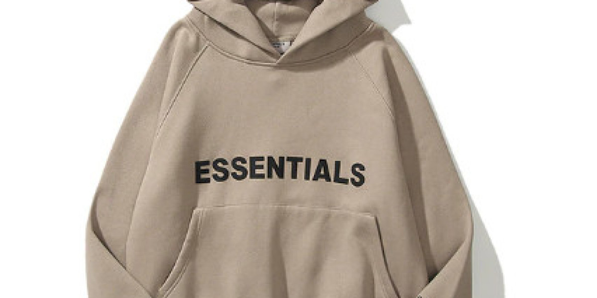 Essentials Hoodie: The Perfect Choice for Modern Streetwear